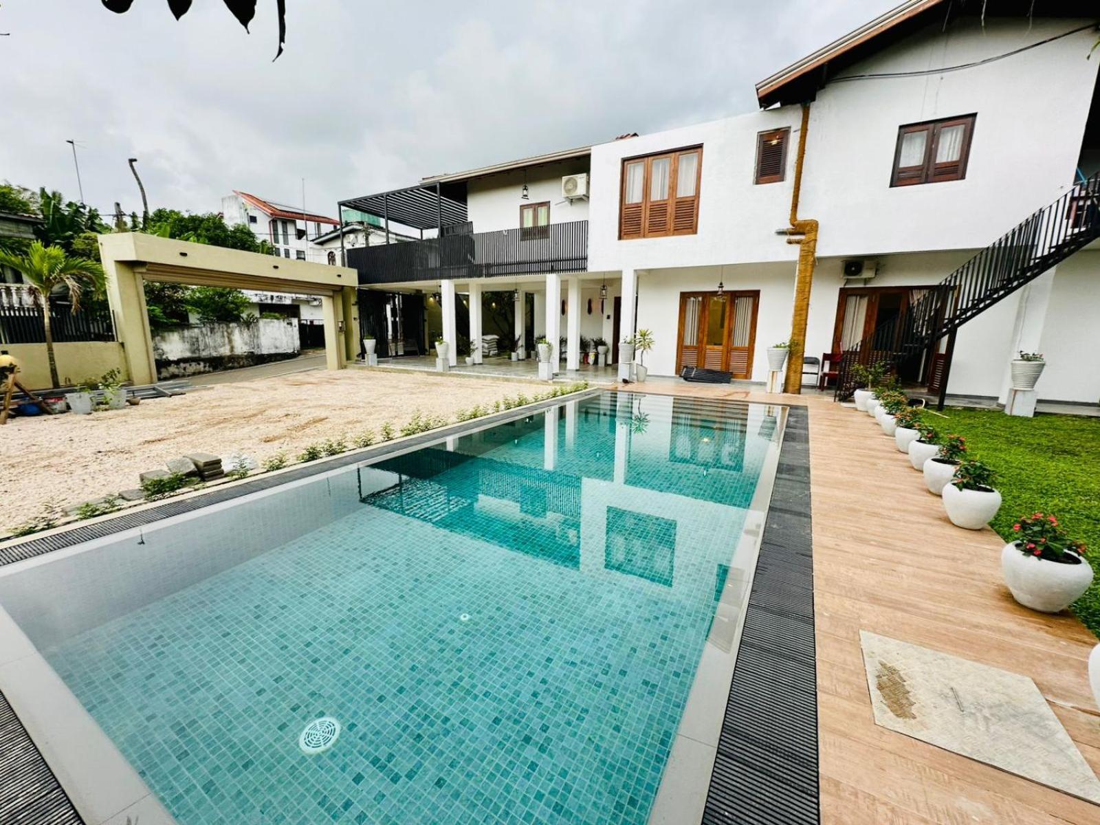 The Villa Kalbashi Kotte - Luxury Stay With Swimming Pool Sri Jayewardenepura Kotte Luaran gambar